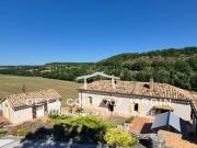 Jolie fermette avec piscine en Quercy Blanc