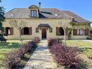 Jolie maison de style périgourdin avec un gîte, une...
