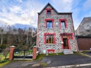 Jolie maison de village en pierres et individuelle