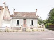 Jolie maison de village et son grand jardin 85m² Luzy
