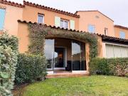 Jolie maison provençale au calme, belle vue, avec piscine
