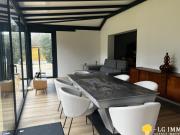 Jolie propriété de 8 pièces au milieu de son jardin clos et