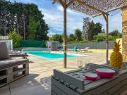 JOLIE VILLA MITOYENNE 7 PIECES AVEC PISCINE A SAINT...