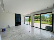 Joliment appart à louer à ville verte front golf