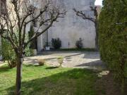 JONQUIERES Maison de village 380 m² avec cour et terrasse