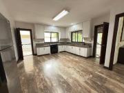 JSL 3 BEDROOMS AYALA ALABANG VILLAGE 140K