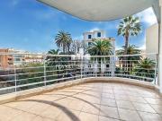 JUAN LES PINS A 100M DES PLAGES GRAND STUDIO AVEC TERRAS