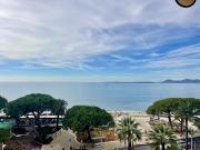 JUAN LES PINS, CENTER BAY, 2 PIECES en ETAGE ELEVE