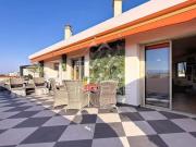 Juan les Pins – Dernier étage d'exception, volumes,...