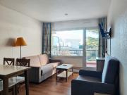 JUAN LES PINS STUDIO AVEC COIN NUIT ETAGE ELEVE TERRAS