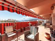 JUAN LES PINS T2 50m² – Dernier étage VueMer Piscine