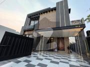 Jubilee Town 10 Marla Modern House Prime Location...