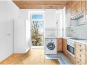 Jugendstil Altbau, 2 Zimmer plus Wohnküche mit...