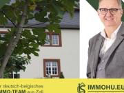 Junges Leben in alten Mauern im Kulturdenkmal Mettlacher...