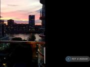 Juniper Drive, London, SW18 2 bed flat to rent £2,900...