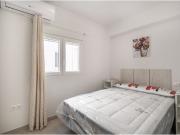 Junto PTS. Piso amueblado. 2 dormitorios. Avenida de Dílar