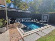 JURIQUILLA vendo casa de diseño con alberca 3 recamaras...