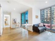 Cheap 1004/36 La Trobe Street, MELBOURNE Apartment for...