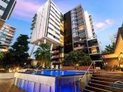 Cheap 1009/9 Edmondstone Street, South Brisbane, QLD 4101