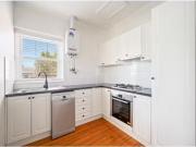 Unique 10/1 11 Grey Street, EAST MELBOURNE Apartment for...