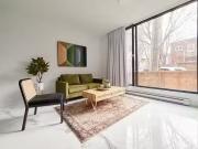 Just in! 101 6728 Boul. St Laurent, Montréal Rosemont/La...