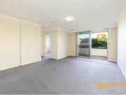 Deal! 10/3 5 Burlington Road, HOMEBUSH Apartment for...