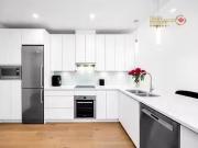 Charming 105 1591 Bowser Avenue, North Vancouver, BC,...