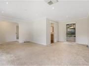 Cheap 10 Mowbray Ct, Sunbury House for rent Listed by...