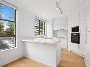 Cozy 11/6 12 Pacific Street, Manly Apartment for rent...
