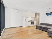 Cozy 1212/450 St Kilda Road, Melbourne Apartment for...