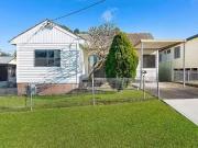 Deal! 13 Fennell Crescent, Blackalls Park, NSW 2283