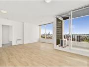 Unique 1406/82 Queens Road, Melbourne Apartment for rent...