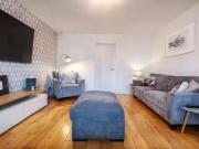 For Rent! 15 Lyndhurst Place