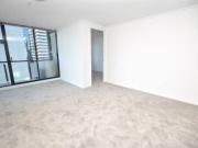 Nice 163/99 Whiteman Street, Southbank Apartment for...