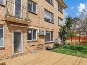 Cozy 1/77 Alma Road, St Kilda, VIC 3182