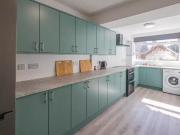 For Rent! 1 BA 4 bedroom end of terrace house for rent...