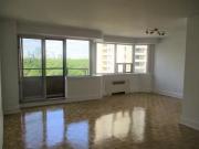 Unique 1 Bedroom 77 St Clair Avenue East