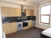 Deal! 1 bedroom flat for rent in Briggate, Shipley, West...
