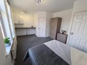 Rental! 1 bedroom house share for rent in Hillaries...