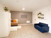 Cheap 1 BR Theatre House Essential