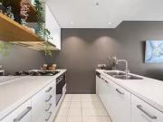 Cheap 2308/1 Freshwater Place, Southbank, VIC 3006