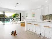 Cheap 2/7 Avanti Street, Mermaid Waters, QLD 4218