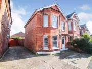 Charming 2 BA 4 bedroom detached house for rent in...