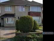 New 2 BA 6 bedroom detached house for rent in Elm Park,...