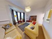 For Rent! 2 bedroom apartment for rent in Chandos Road...