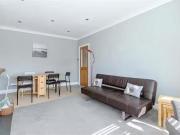 Unique 2 bedroom apartment for rent in Chesham Close,...
