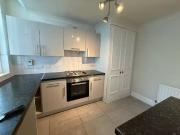 Charming 2 bedroom maisonette for rent in Milner Road,...