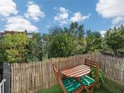 Unique 2 bedroom property to let in Rothesay Avenue,...