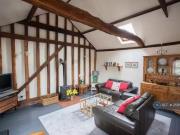 Just in! 2 bedroom semi detached house for rent in...