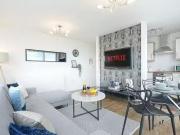 Nice 2 BR Avebury Boulevard